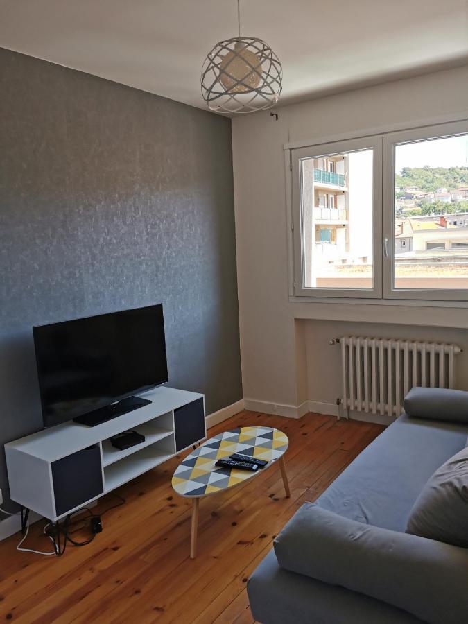 Chambre Privee Dans Appart Partage, Centre Ville, Avec Vue Sur Les Monuments Le Puy-en-Velay المظهر الخارجي الصورة