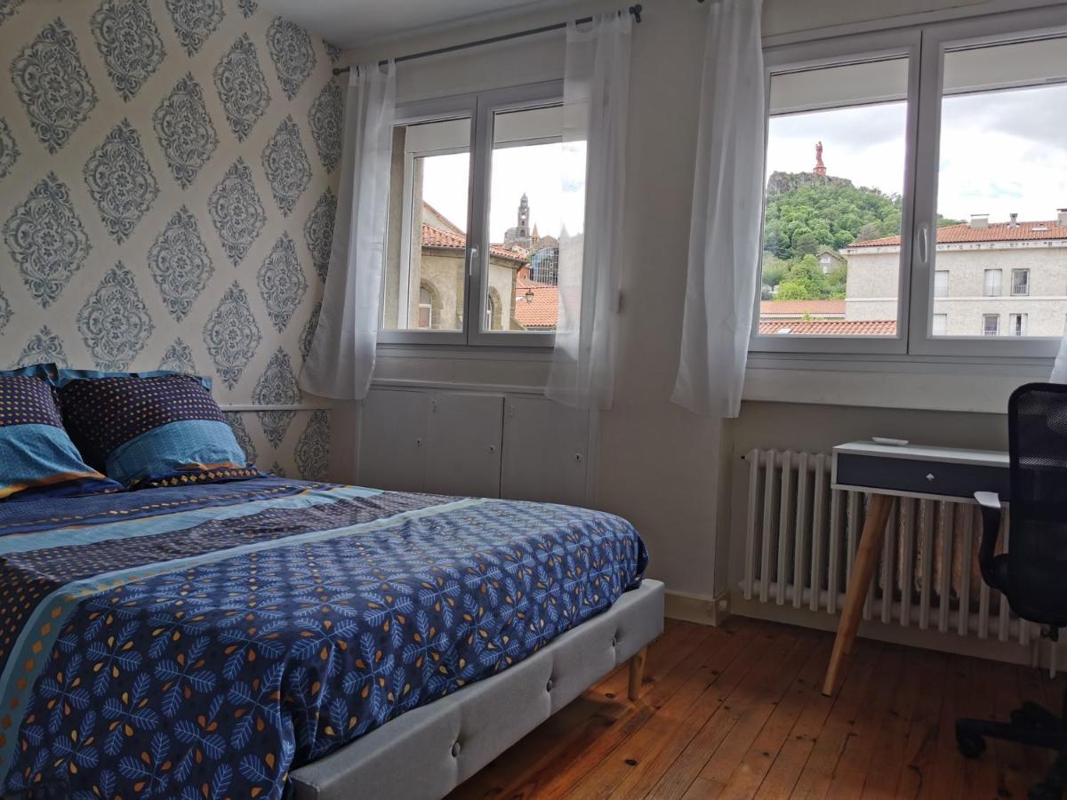 Chambre Privee Dans Appart Partage, Centre Ville, Avec Vue Sur Les Monuments Le Puy-en-Velay المظهر الخارجي الصورة